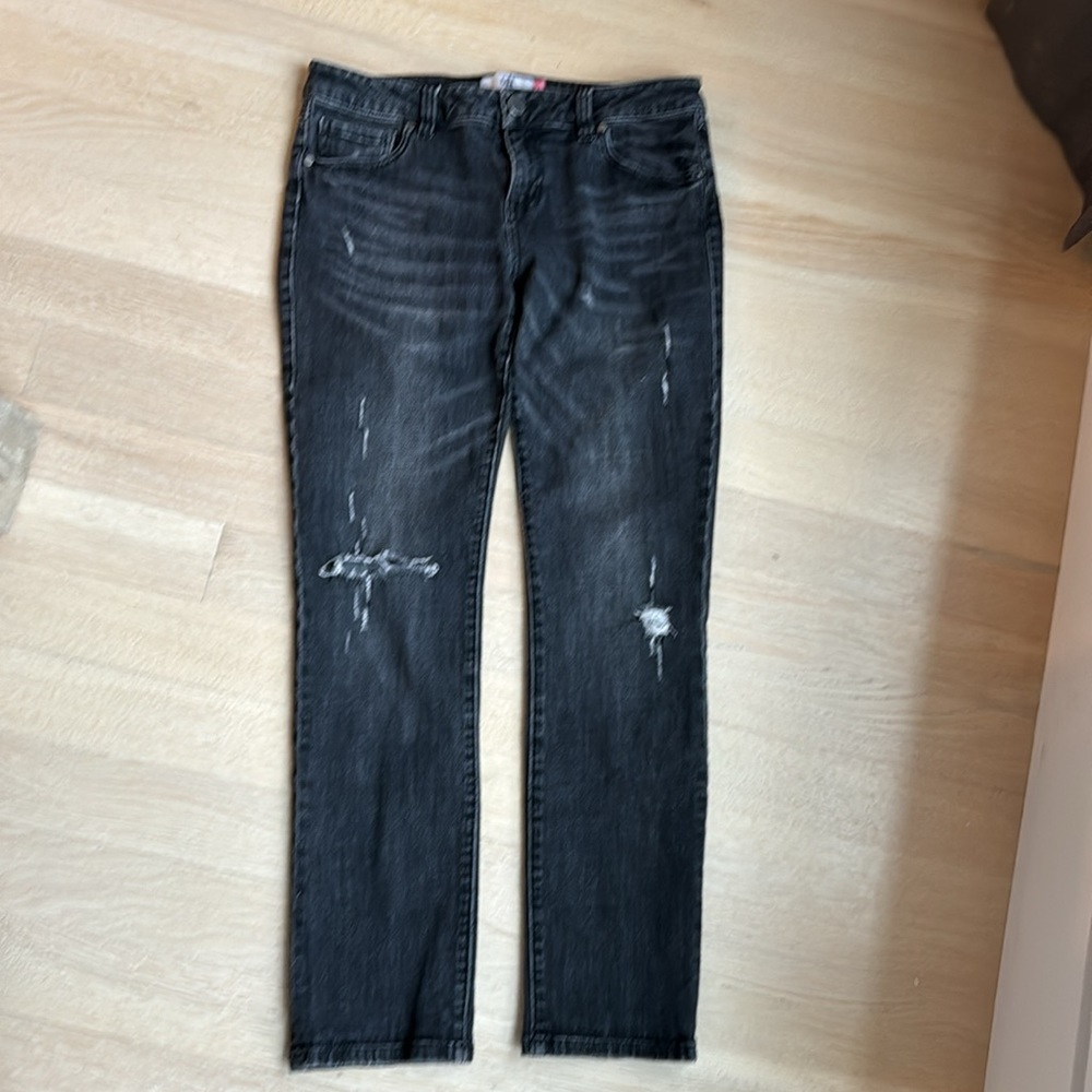 Cabi Slim Boyfriend Black Distressed Denim #3749